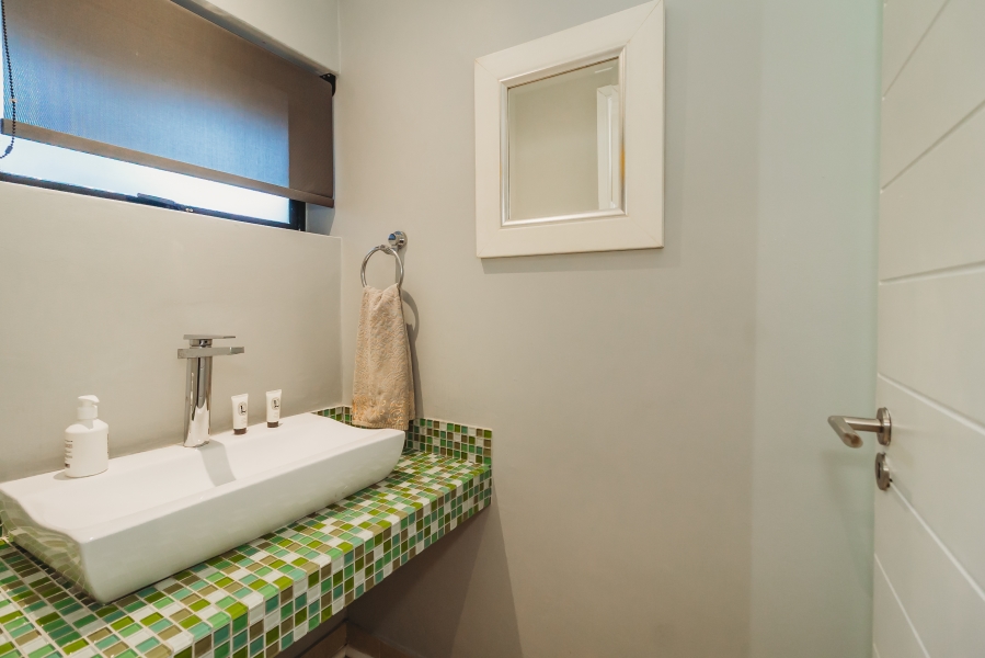 4 Bedroom Property for Sale in Herolds Bay Western Cape